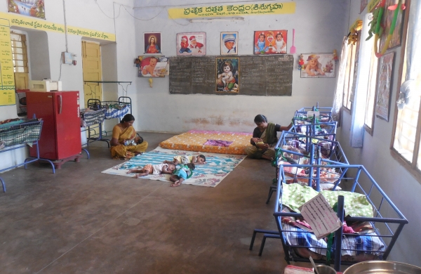 Reconstrucción de una casa de acogida para niñas y niños huérfanos yo abandonados en Anantapur (India)